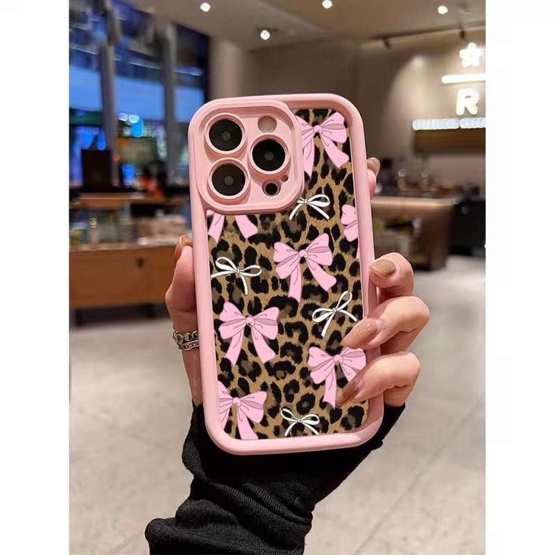 Leopar Desenli Fiyonklu Telefo - Apple Iphone 15 incelemesi ve fiyatı