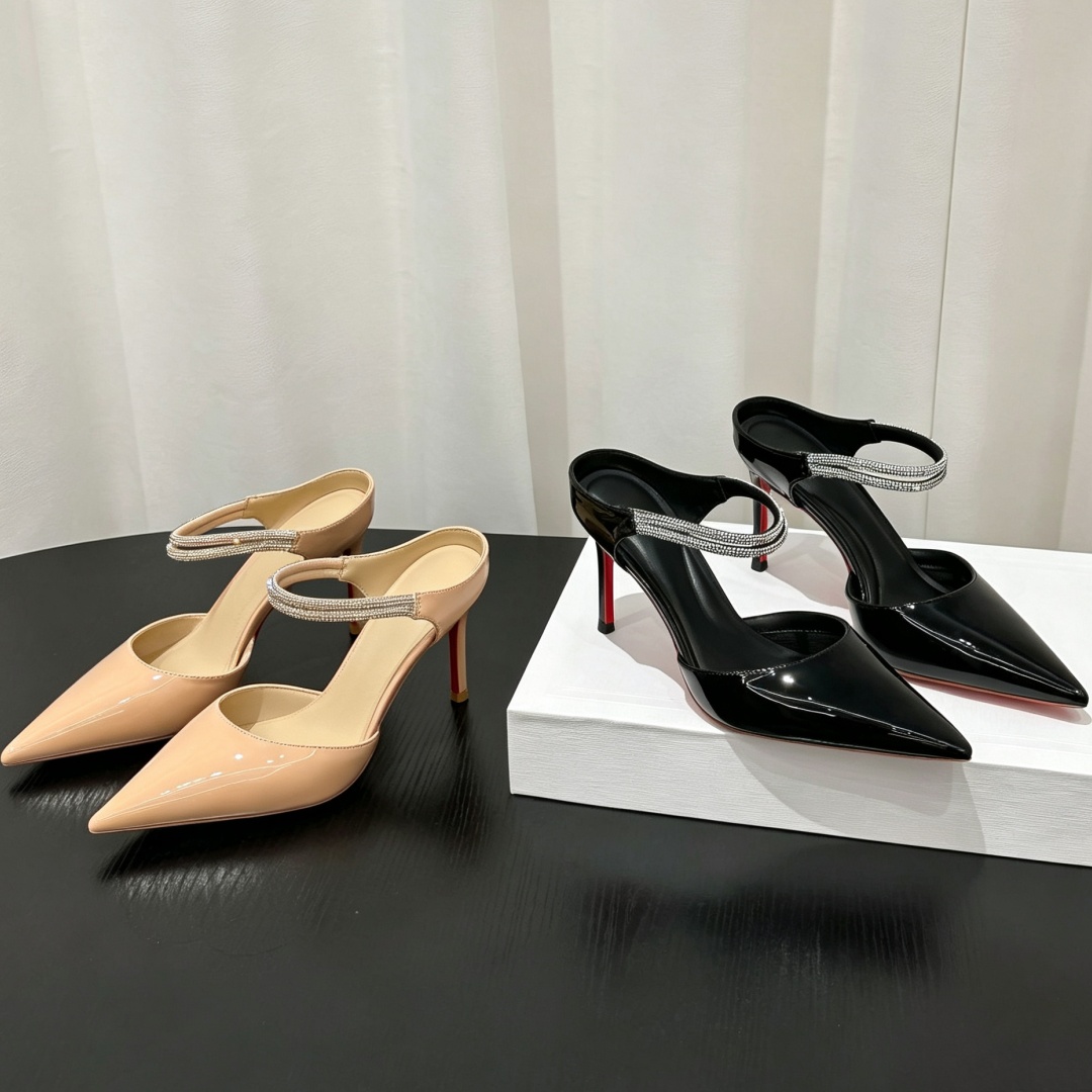 Kadınlar İçin Patent Deri Sivr - Leather Classic Strap incelemesi ve fiyatı